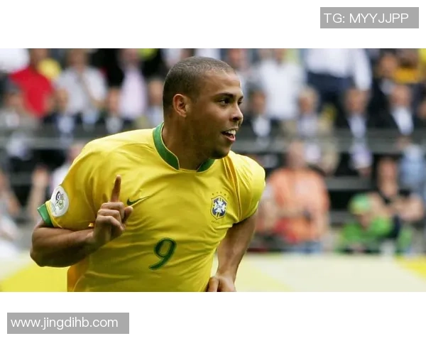 足球明星罗纳尔多键盘垫热销中助你提升游戏体验与办公舒适度