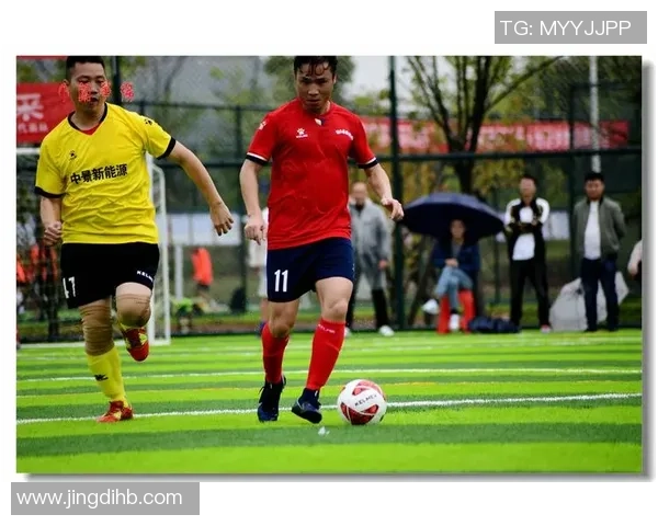 足球明星的风采与魅力展现他们在绿茵场上的英姿与个性